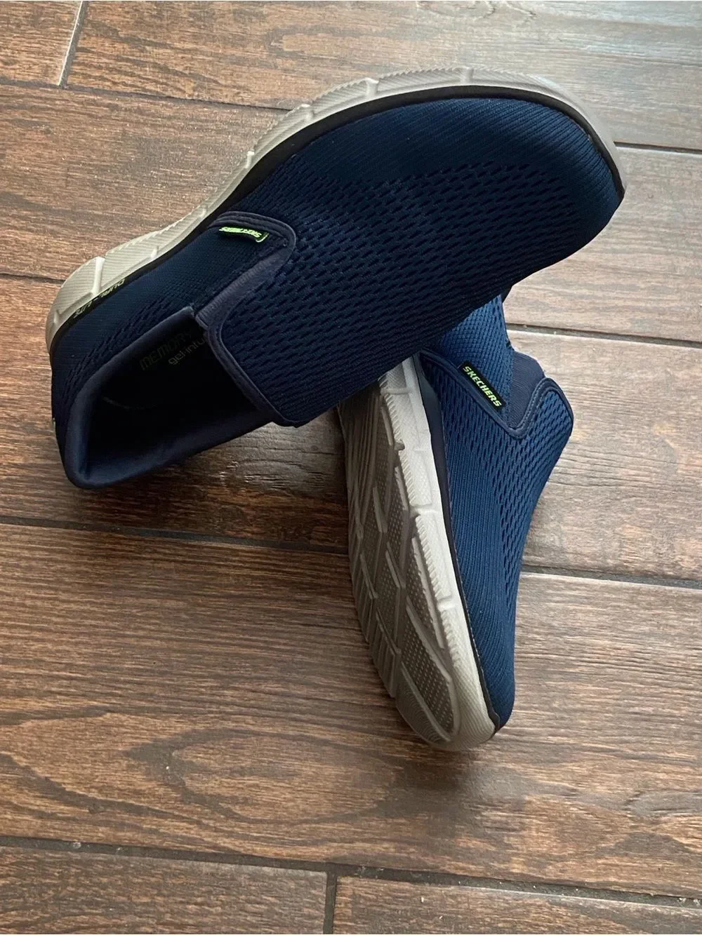 Skechers Men's Navy Mesh Slip-On Casual Shoe Size 9.5
